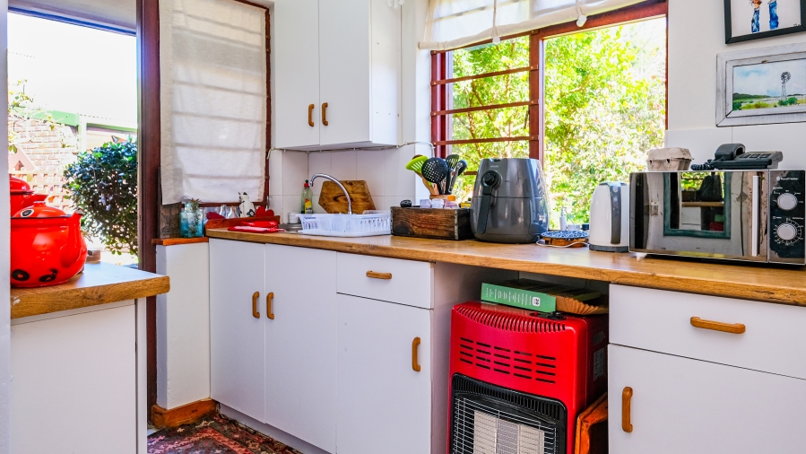 1 Bedroom Property for Sale in Hoekwil Western Cape